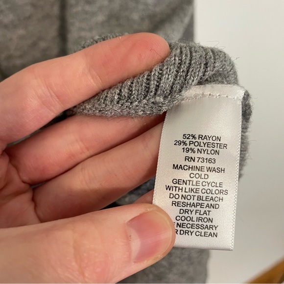 CABLE & GAUGE Cowl Neck Sweater Gray Flecked Speckled Hi-Lo Hem Tunic Sweater L - Picture 11 of 14